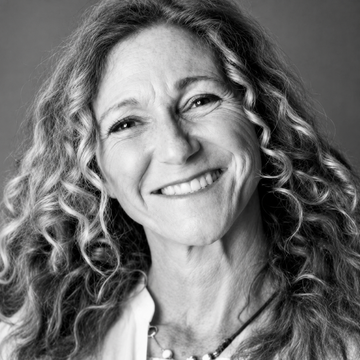 Dr. Shera Raisen, MD