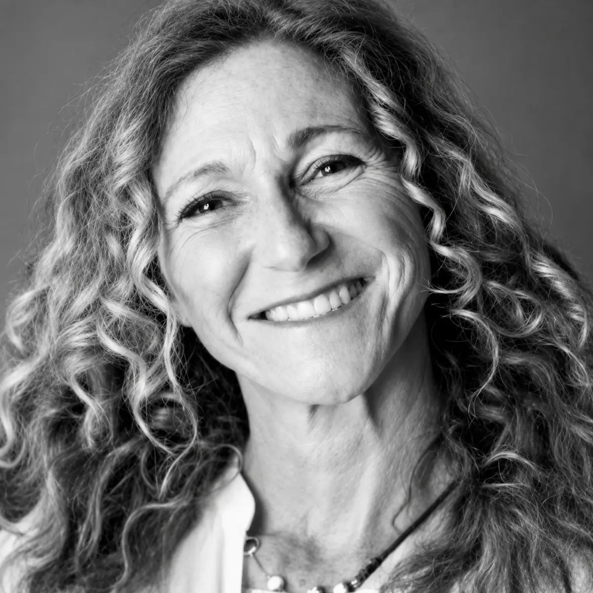 Dr. Shera Raisen, MD